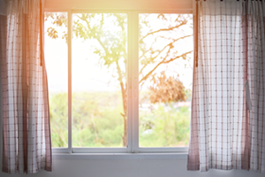 Close your curtains - how to stay cool during the summer months 